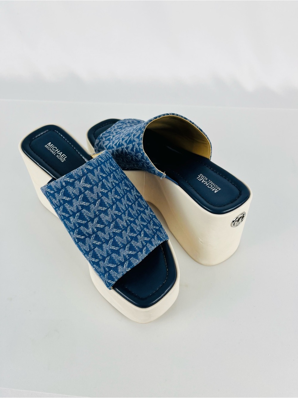 MICHAEL Michael Kors Dabney Chunky Platform Slide Sandals Denim Monogram Size 10 - Picture 7 of 16